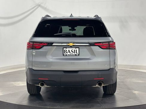 Used 2023 Chevrolet Traverse LT FWD image 12