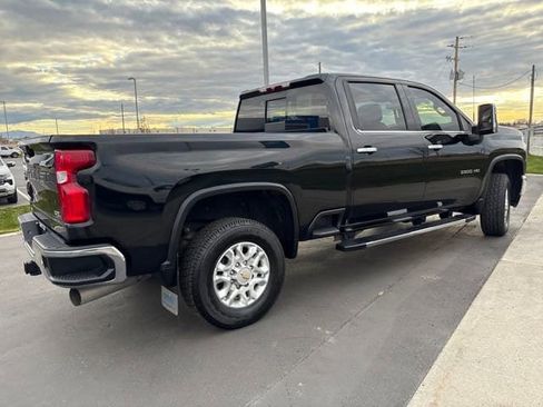 Certified 2022 Chevrolet Silverado 3500 LTZ w/ LTZ Plus Package image 3
