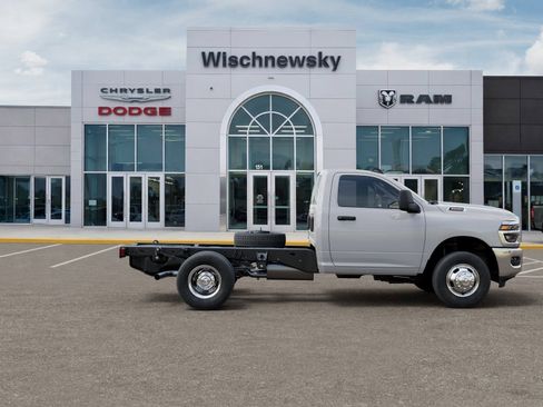 New 2026 RAM 3500 Tradesman w/ Chrome Appearance Group A AWD/4WD image 21