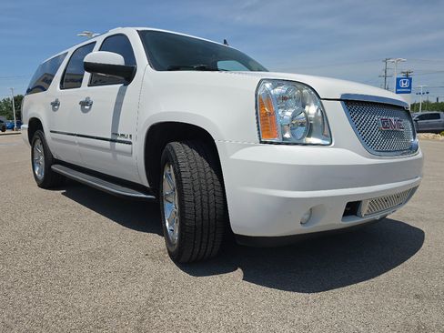 Used 2009 GMC Yukon XL Denali AWD/4WD image 6