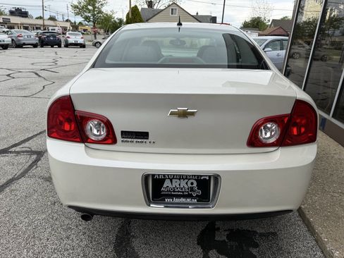 Used 2011 Chevrolet Malibu LT FWD image 8