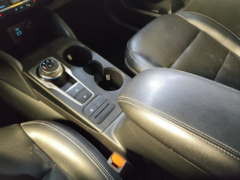 Used 2021 Ford Escape SEL w/ Technology Package AWD/4WD image 26