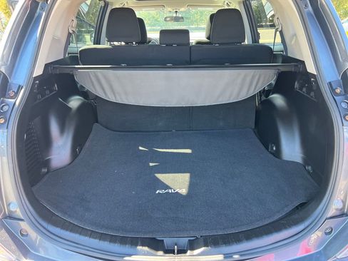 Used 2016 Toyota RAV4 XLE image 15