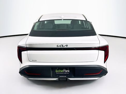 Used 2025 Kia K4 LXS image 7