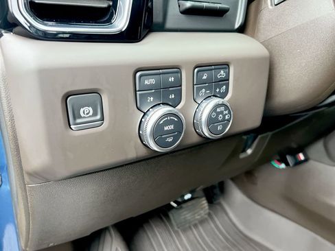 Certified 2024 GMC Sierra 2500 Denali w/ Denali Reserve Package image 16