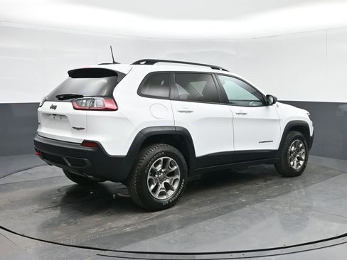 Used 2022 Jeep Cherokee Trailhawk w/ Premium Leather Package image 7