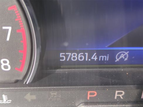 Used 2022 Ford Explorer XLT w/ Class IV Trailer Tow Package image 31