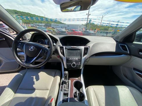 Used 2016 Acura TLX w/ Technology Package FWD image 21