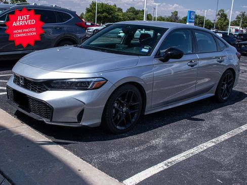 Used 2025 Honda Civic Sport image 1
