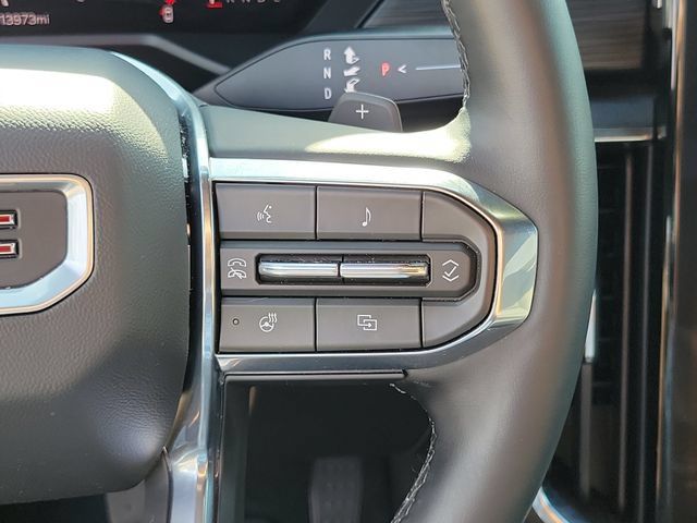 Used 2026 GMC Acadia Elevation w/ Elevation Premium Package FWD image 25