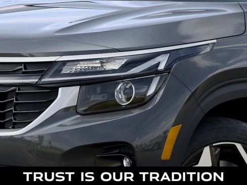 New 2026 Kia Seltos EX image 10