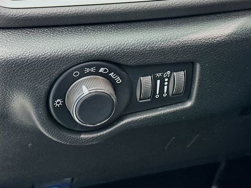 New 2026 Chrysler Voyager LX FWD image 14