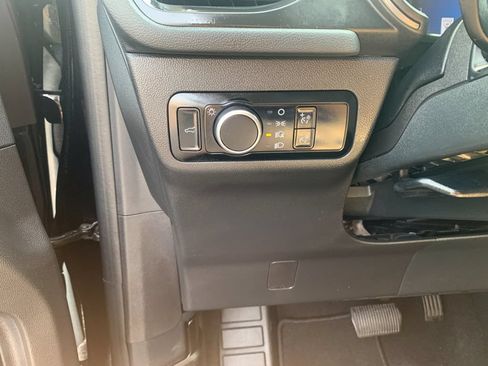 Used 2024 Ford Escape Active w/ Tech Pack #1 AWD/4WD image 32