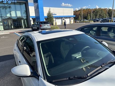 Certified 2023 Honda Accord EX image 12