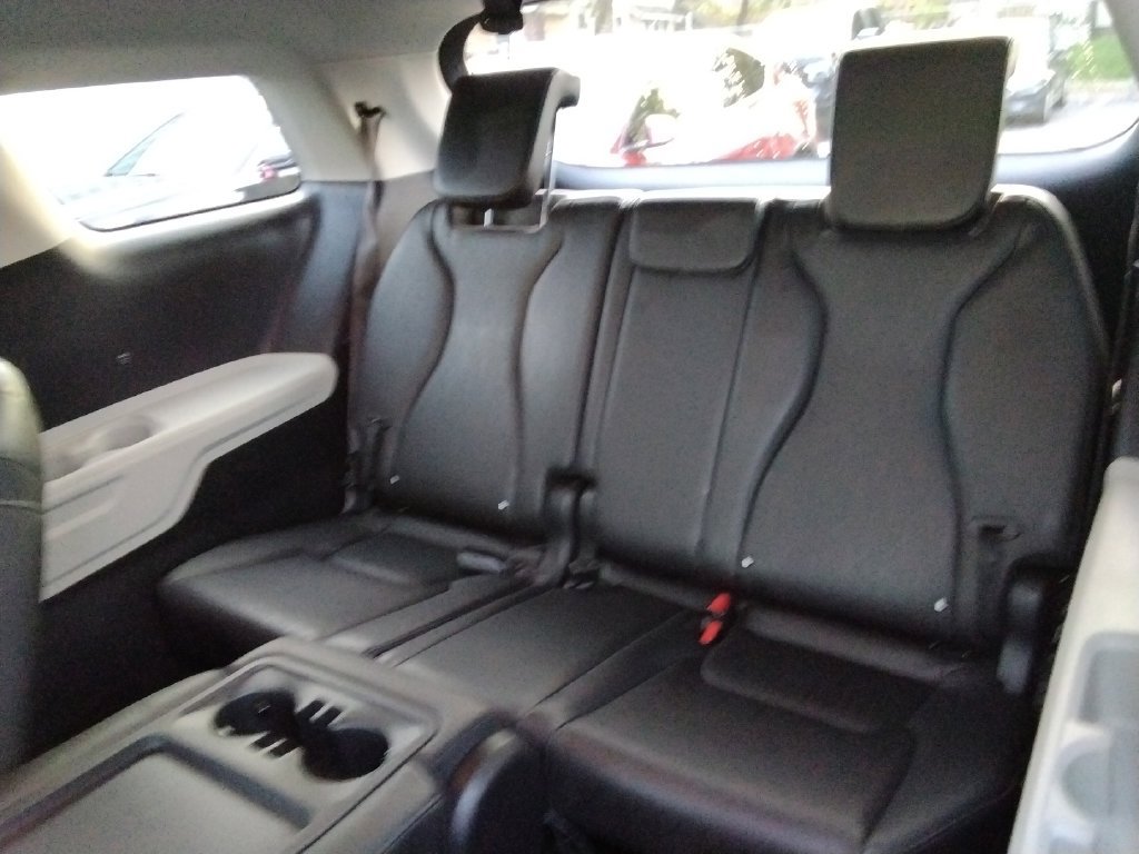 Used 2024 Kia Carnival LX FWD image 10
