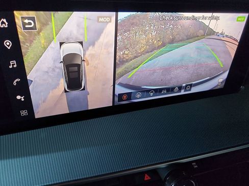 Certified 2025 Nissan Murano SL image 23