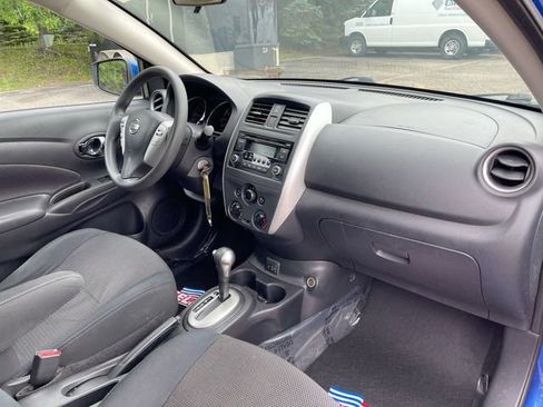 Used 2017 Nissan Versa SV FWD image 25