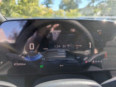 New 2026 Chevrolet Equinox EV LT w/ Comfort Package image 31