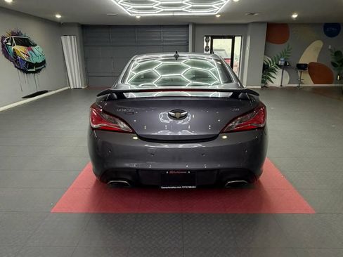 Used 2015 Hyundai Genesis 3.8 RWD image 5