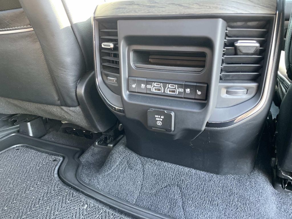 Used 2025 RAM 1500 Limited AWD/4WD image 29
