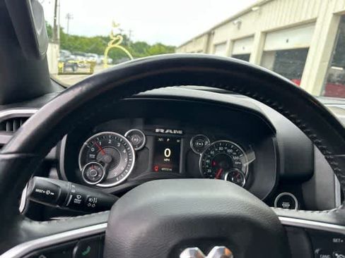 Used 2021 RAM 1500 Big Horn AWD/4WD image 9