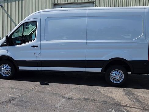 New 2025 Ford Transit 250 148 Medium Roof Extended AWD image 4