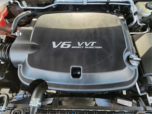 Used 2017 Chevrolet Colorado LT w/ Luxury Package, Chrome image 29