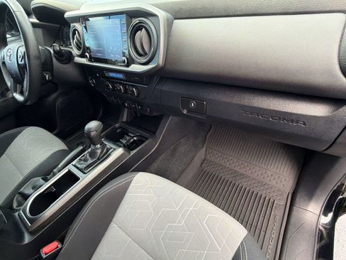 Certified 2022 Toyota Tacoma TRD Off-Road w/ Technology Package RWD image 34