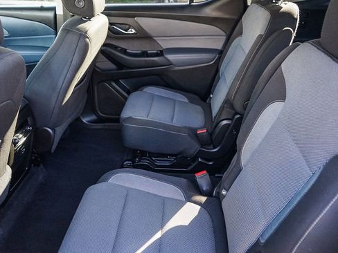 Used 2019 Chevrolet Traverse LT image 19