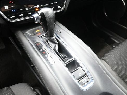 Used 2022 Honda HR-V EX image 29