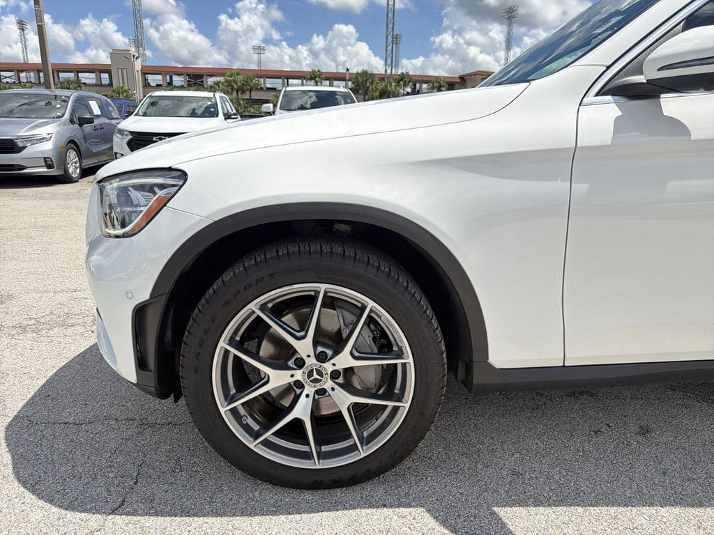 Used 2021 Mercedes-Benz GLC 300 4MATIC image 33