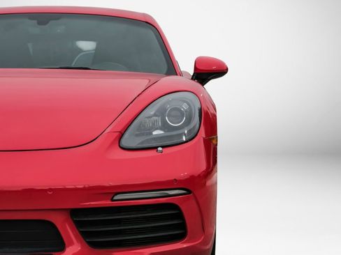 Used 2017 Porsche 718 Cayman S RWD image 45