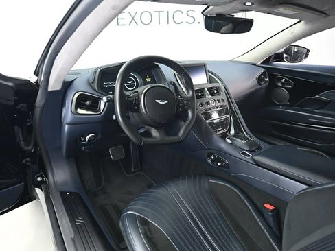 Used 2019 Aston Martin DB11 AMR RWD image 5