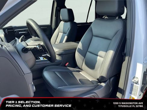 Used 2025 Chevrolet Tahoe LT AWD/4WD image 33