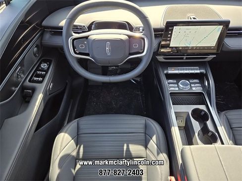 New 2026 Lincoln Nautilus Reserve w/ Jet Appearance Package image 9