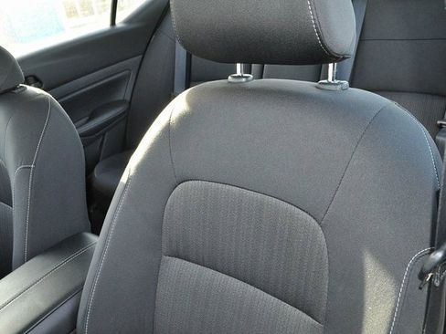 Used 2024 Nissan Altima 2.5 SV image 10