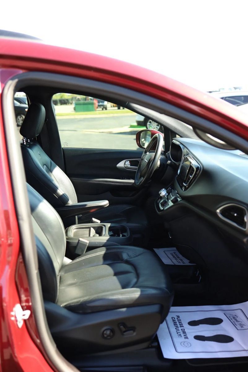 Used 2019 Chrysler Pacifica Touring-L w/ Advanced Safetytec Group FWD image 49