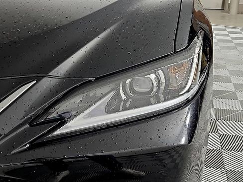 Used 2025 Lexus ES 350 w/ Premium Package FWD image 10