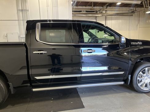 New 2026 Chevrolet Silverado 1500 High Country AWD/4WD image 11