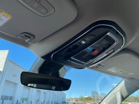 Used 2024 Jeep Wagoneer Series II image 18