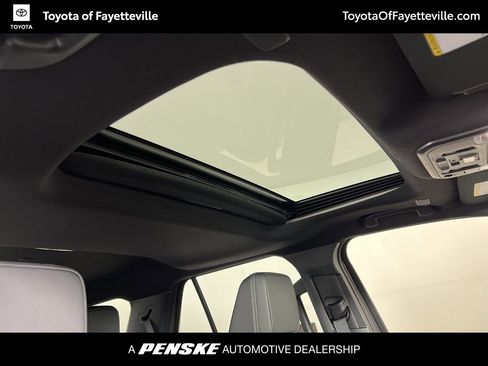 New 2026 Toyota 4Runner Limited image 12