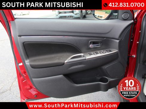 Used 2020 Mitsubishi Outlander Sport SE FWD image 13