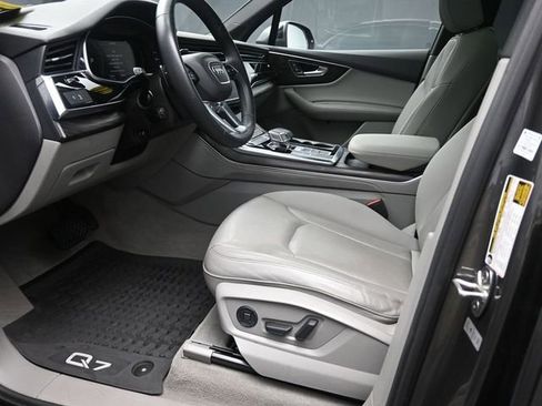 Used 2021 Audi Q7 3.0T Premium Plus w/ Executive Package image 17