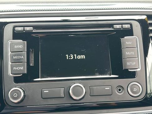 Used 2012 Volkswagen Beetle 2.0T FWD image 24