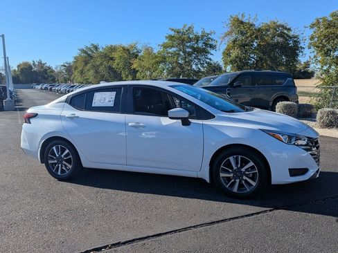 Certified 2023 Nissan Versa SV w/ Trunk Package image 6
