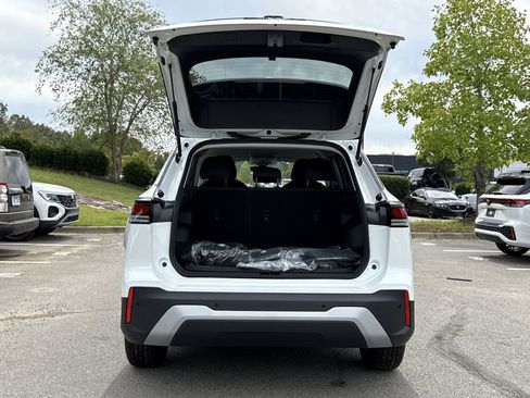 New 2025 Volkswagen Tiguan S image 15