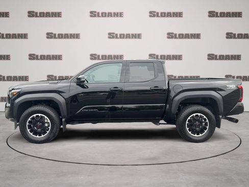 Used 2026 Toyota Tacoma TRD Off-Road w/ TRD Off Road Premium Package AWD/4WD image 2