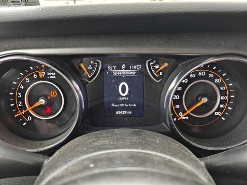 Used 2021 Jeep Gladiator Sport image 13