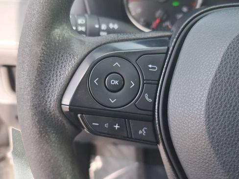 Used 2021 Toyota RAV4 XLE w/ Carpet Mat Package (TMS) AWD/4WD image 18
