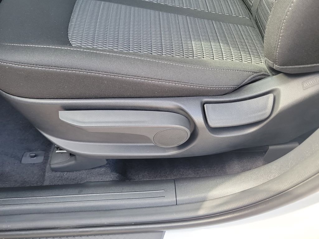 New 2026 Kia Sorento LX FWD image 23